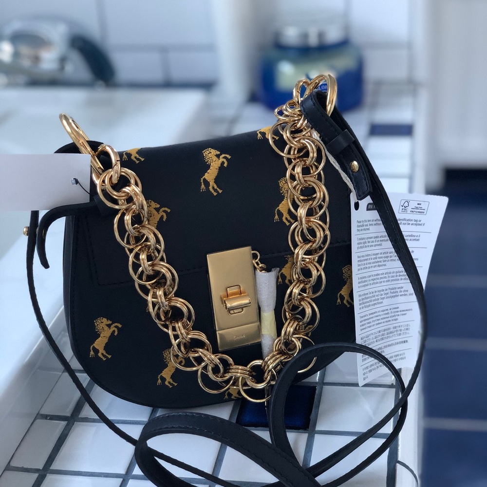 Meet your Posher, Anne